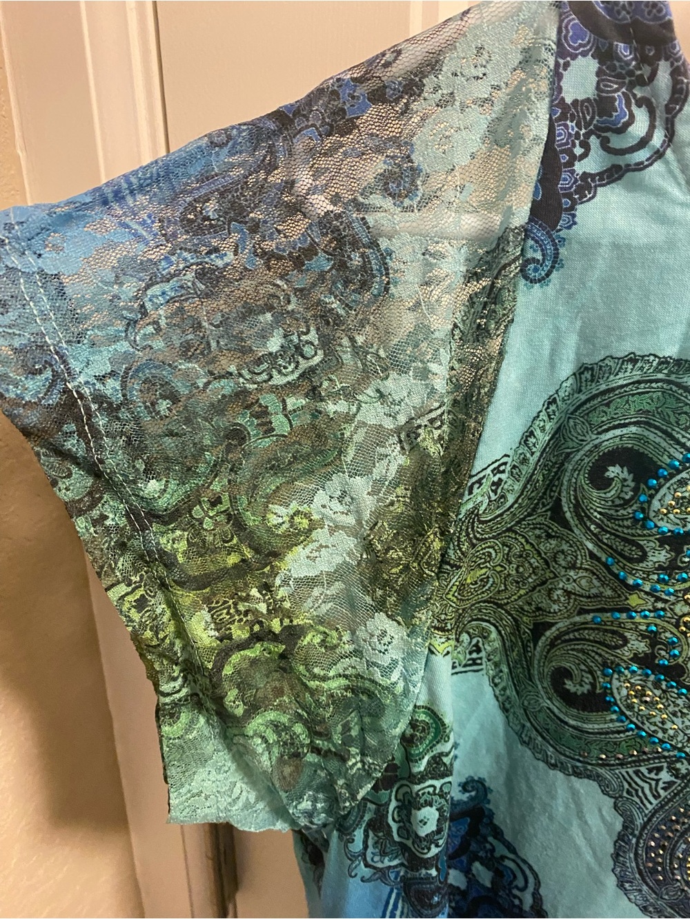 NWT One World L Top Bling Sublimation Blouse Large Lace Trim Shirt Blue Green Lg - Picture 3 of 10